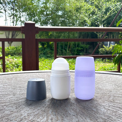 Logotipo personalizado garrafas de plástico em rolos de 60 ml para opções ecológicas